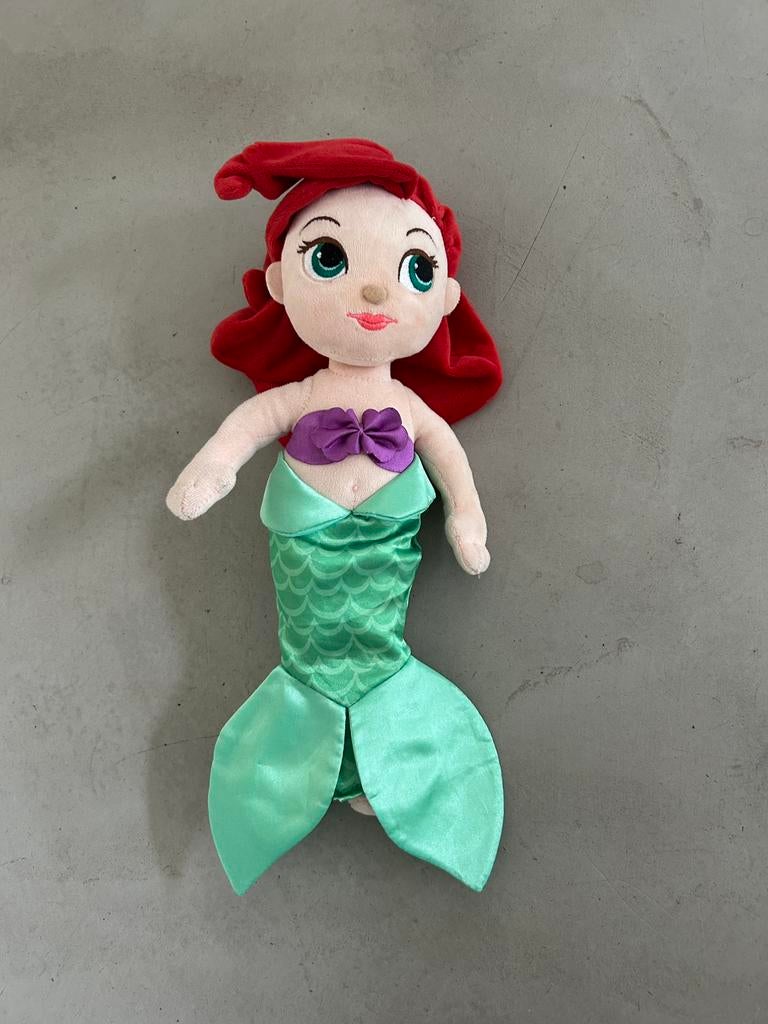 Disney de kleine zeemeermin Ariel pluche popje knuffel., Verzamelen, Ophalen of Verzenden, Overige figuren, Zo goed als nieuw