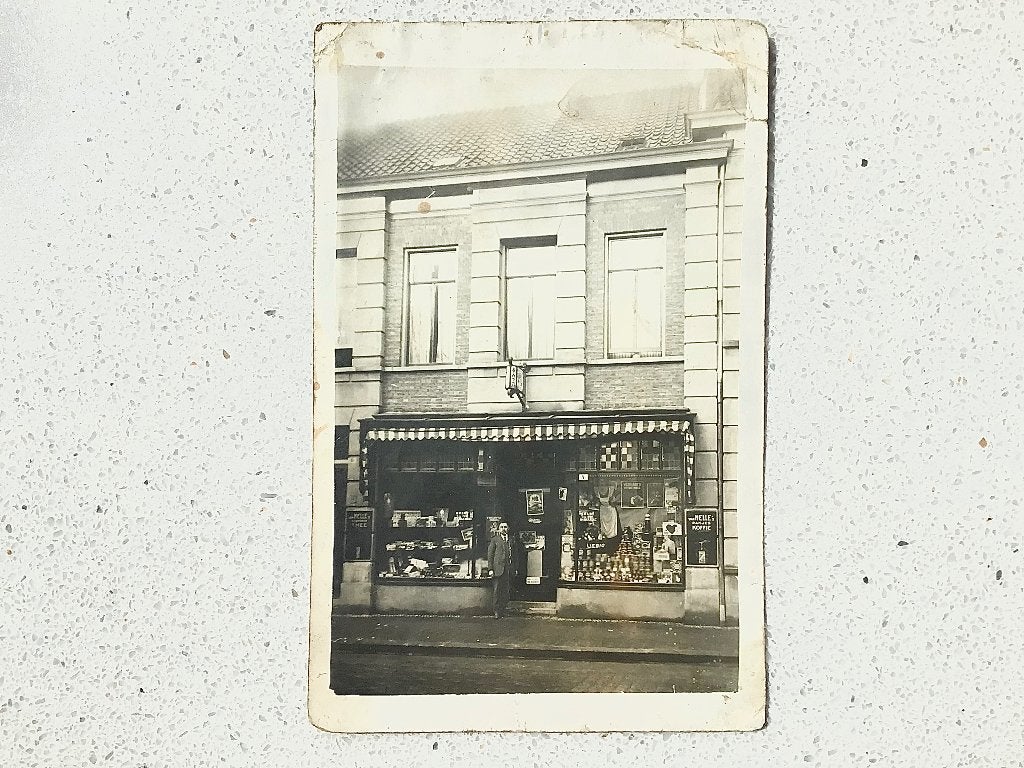 Einhoven fotokaart Willemstraat kruidenierswinkel M. Hart, Ophalen, 1920 tot 1940, Ongelopen, Noord-Brabant