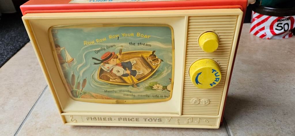 Fisher Price opwind TV met muziek, Kinderen en Baby's, Speelgoed | Fisher-Price, Ophalen of Verzenden, Gebruikt