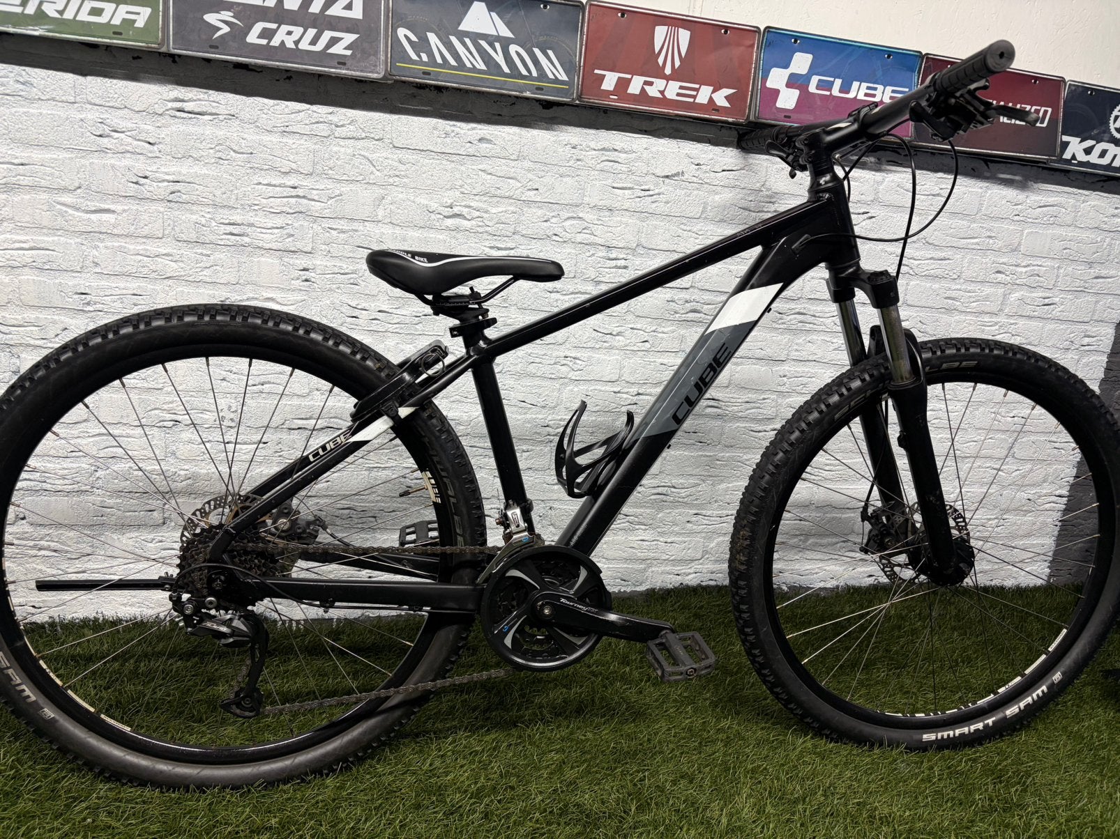 Foto 6 van Cube Aim HPA 27,5 inch size S mountainbike cube frame S 27,5