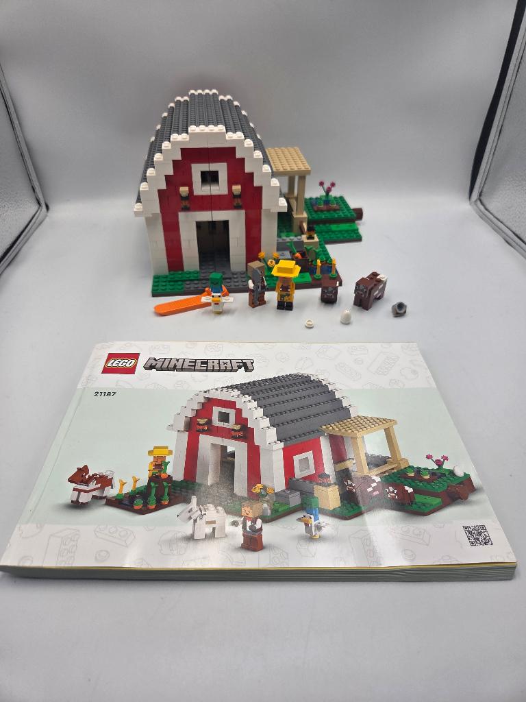 Lego Minecraft 21187 The Red Barn, Compleet, Minecraft, Lego, Ophalen of Verzenden