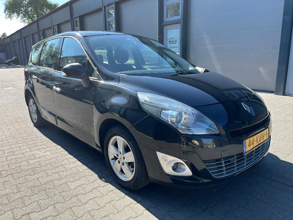 Renault Grand Scenic 2.0 16V 103KW CVT 5P 2010 Zwart, Stof, Zwart, 4 cilinders, Zwart