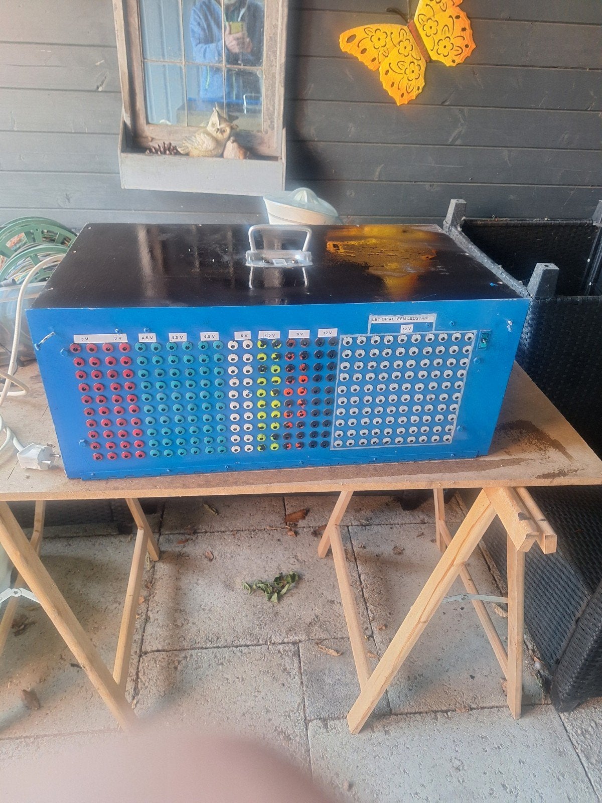 Schakelkast voor kersttafel met partij elektronica onderdele, Ophalen, Gebruikt