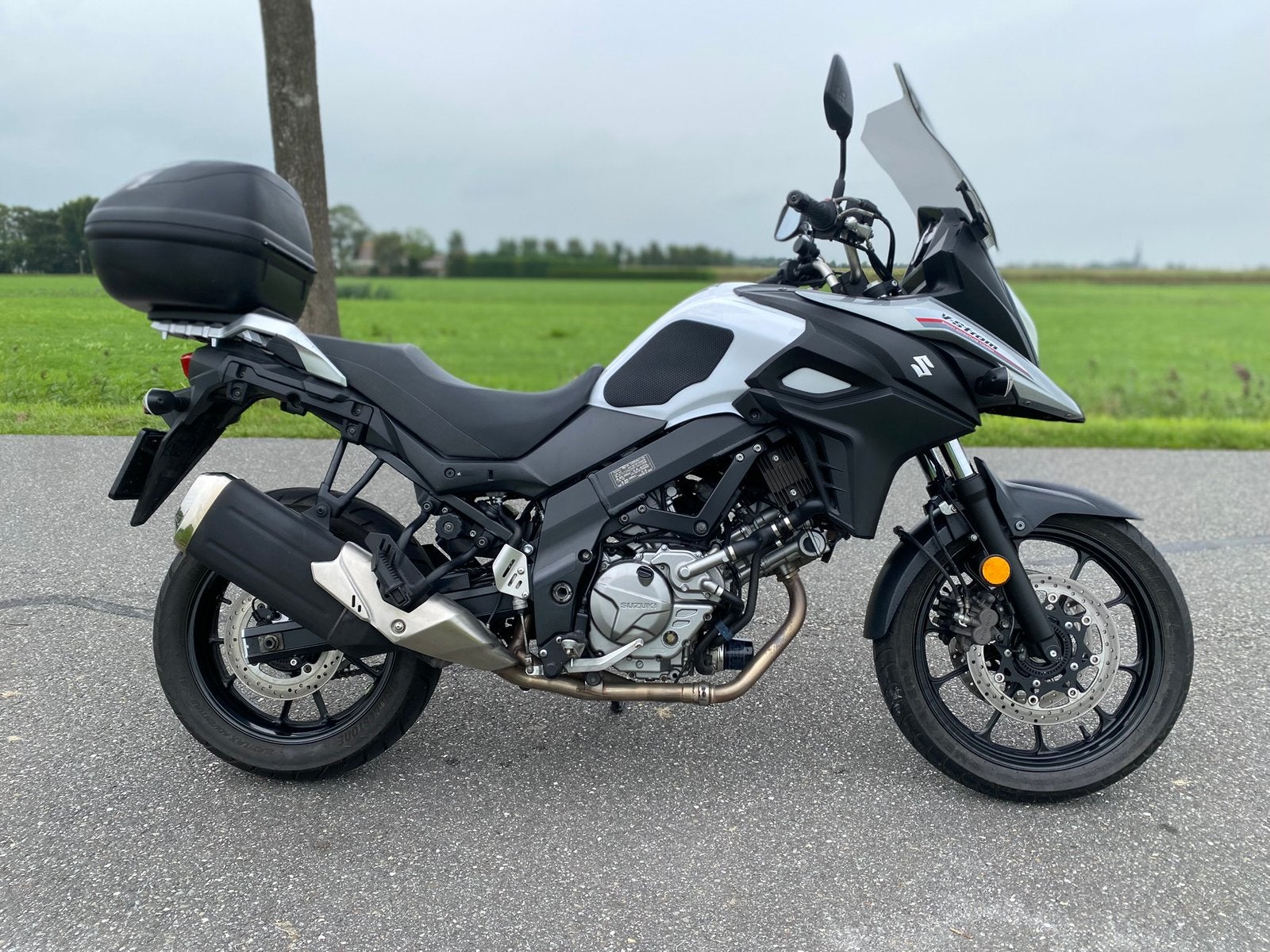 Suzuki V Strom 650 dl650 ABS Bj 2017 , inruil mogelijk, Particulier