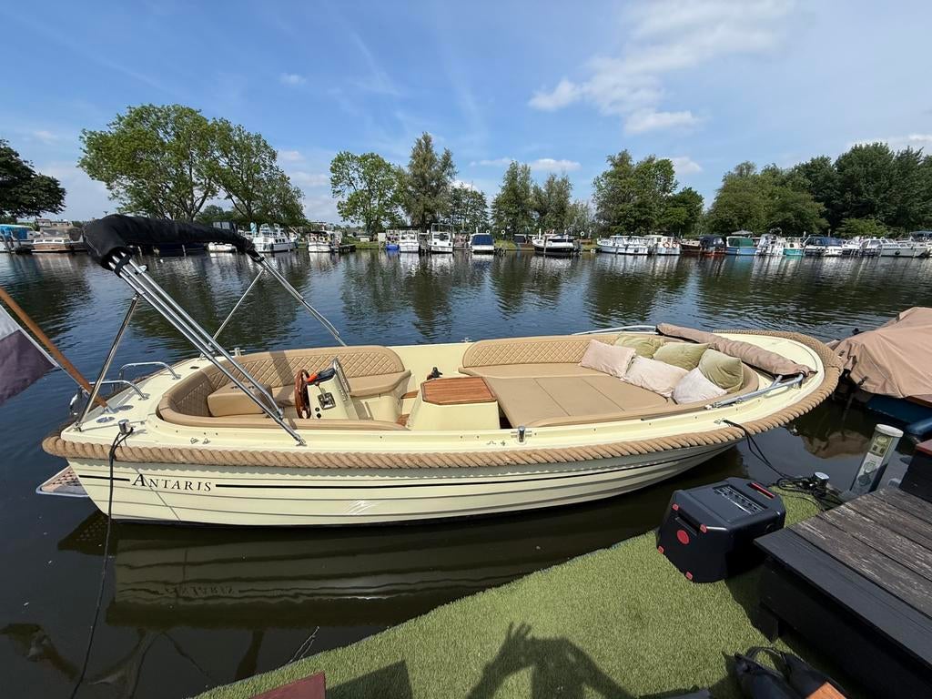 Antaris 630 ( 2009) 27 pk Vetus - nieuwe kussenset, Ophalen, Gebruikt, Binnenboordmotor, Diesel