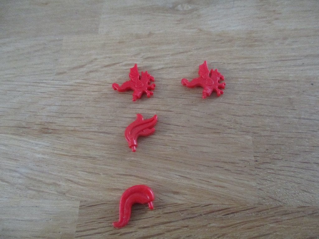 LEGO RODE PLUIMEN VOOR HOOFDDEKSELS CLASSIC LEGO, Ophalen of Verzenden, Gebruikt, Minifiguur, Lego