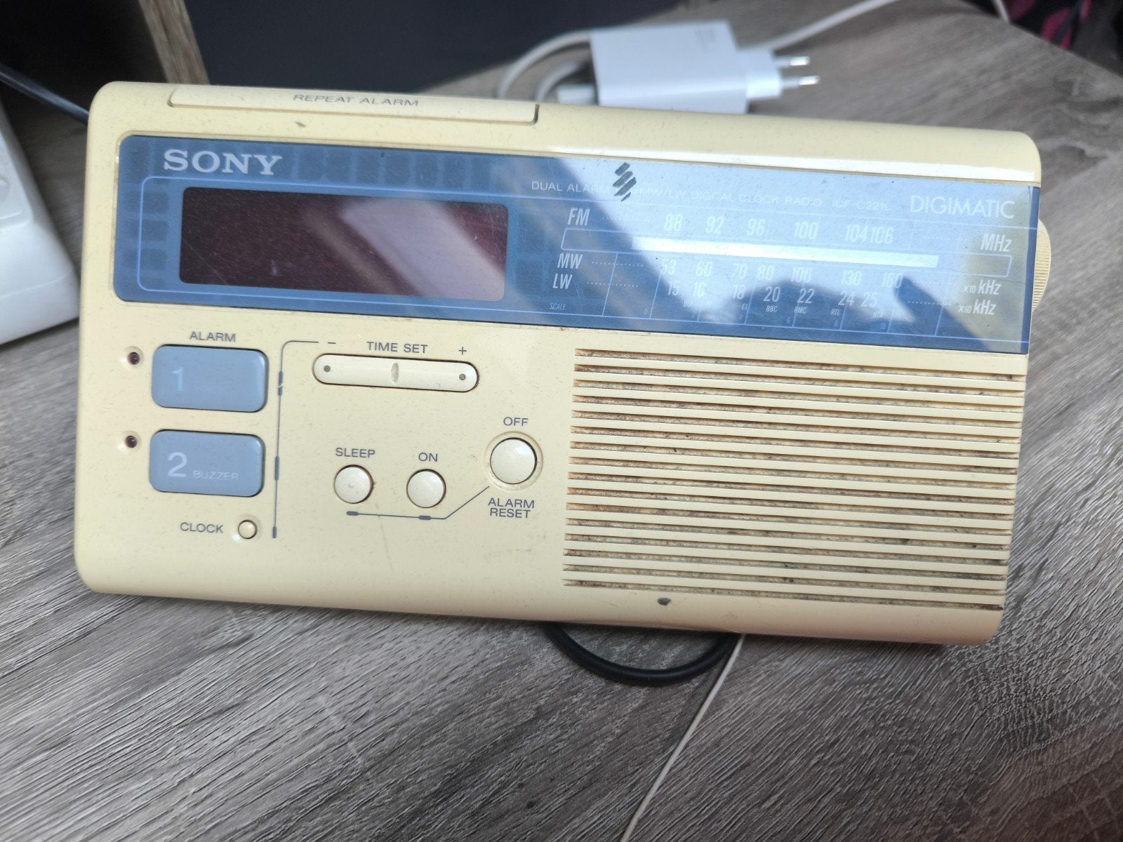 Sony Digimatic wekkerradio - Vintage radio met alarm, Ophalen of Verzenden, Gebruikt, Radio