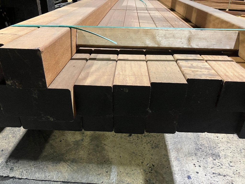 palen–staanders-liggers-Hardhout/Louro Itauba-100x100mm, Ophalen, Palen, Nieuw, Hardhout