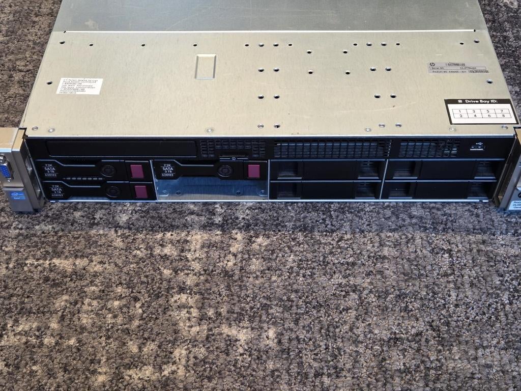 ProLiant DL380e Gen8, Ophalen, Gebruikt, Minder dan 2 Ghz, 9 TB