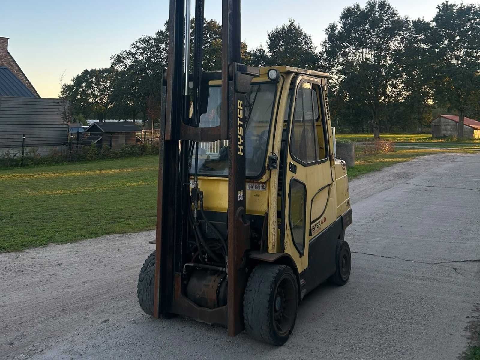 2014 Hyster S4.0FT Fortens LPG heftruck – triplex – side, LPG, Heftruck, Hyster