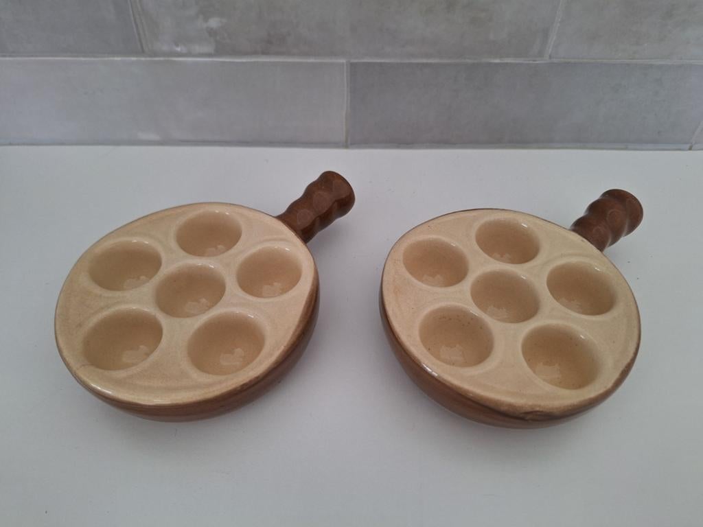 2x Vintage Escargot Schalen - Made in France, Ophalen of Verzenden, Steen/keramiek, Overige typen, Gebruikt