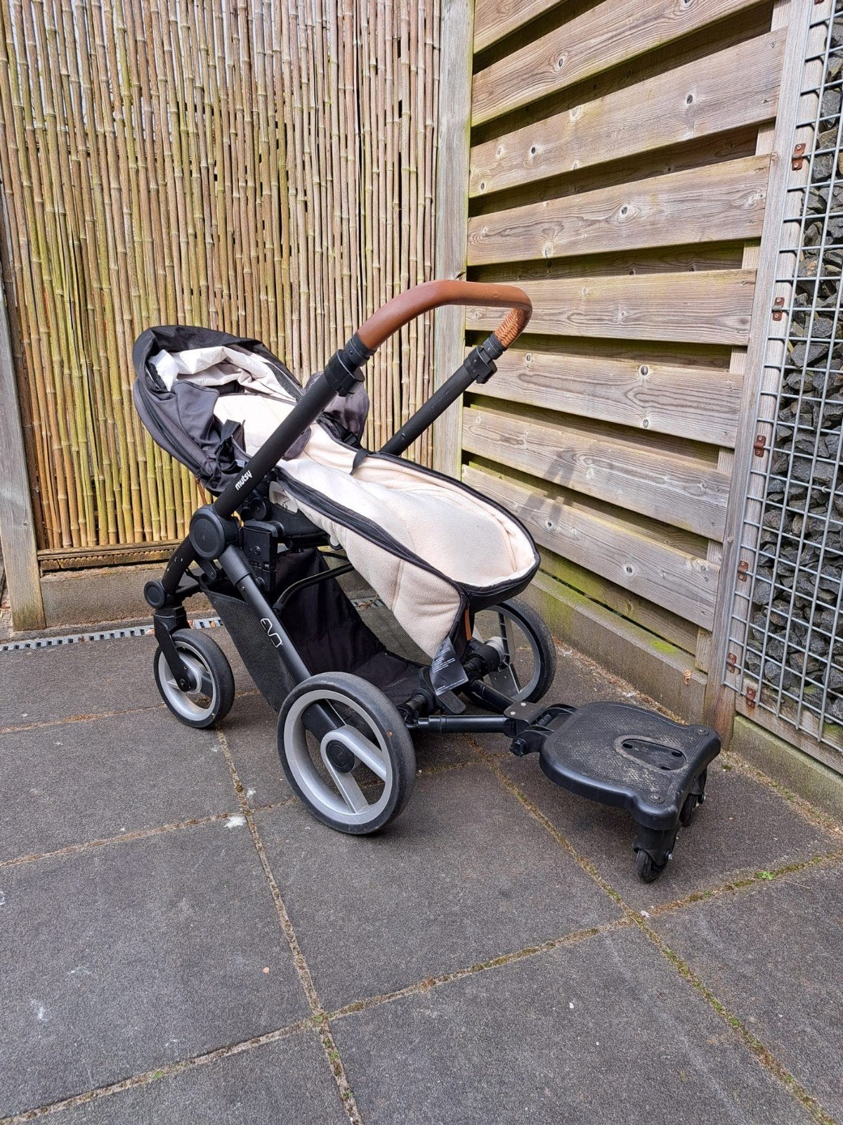 Mutsy kinderwagen met reiswieg, Kinderen en Baby's, Gebruikt, Met reiswieg, Mutsy, Ophalen