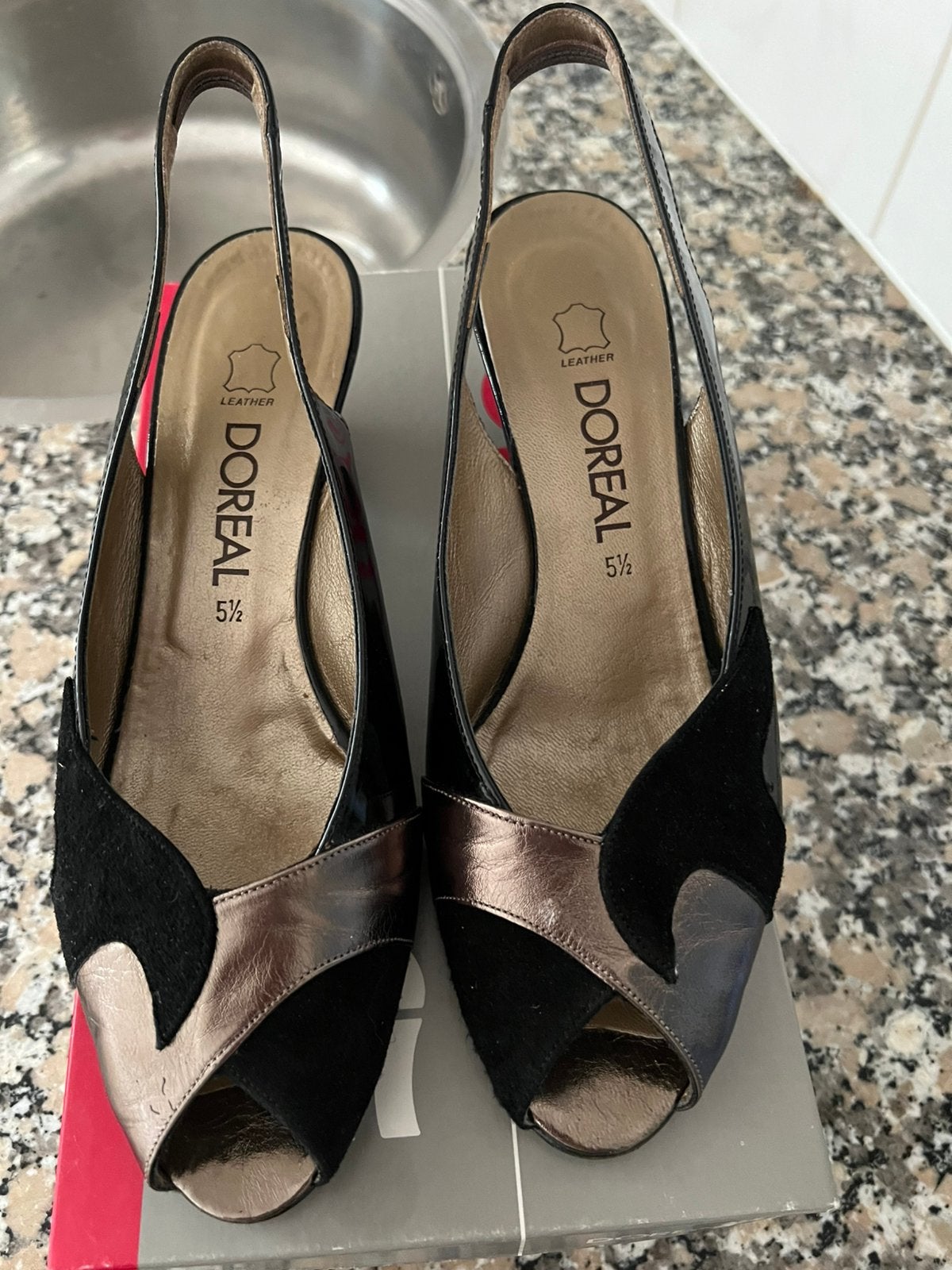 Doreal pumps maat 5,5 38,5 nieuwstaat echt leer, Zwart, Ophalen of Verzenden, Zo goed als nieuw, Schoenen met hoge hakken