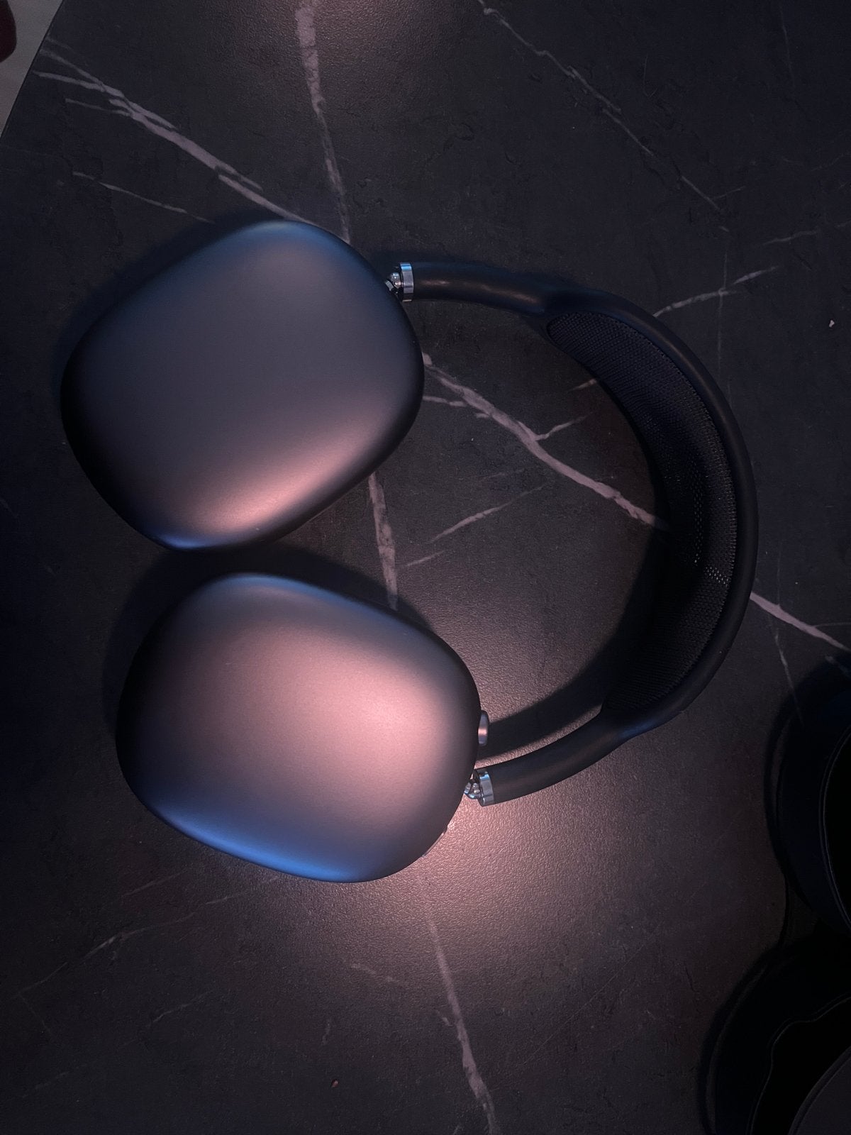 Apple AirPods Max - Spacegrijs met lichte krassen