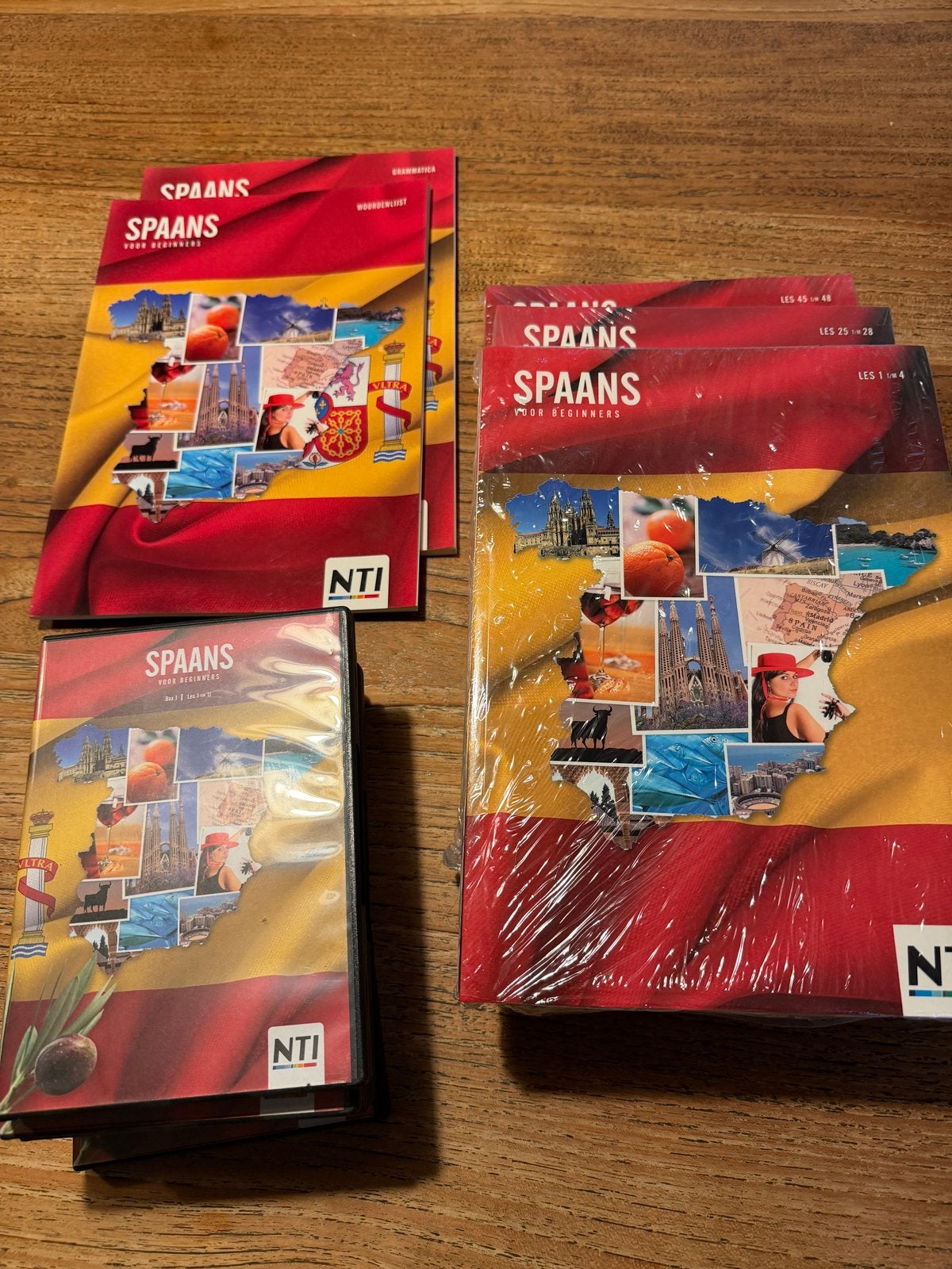 NTI Spaans voor Beginners - Complete Cursus (Boeken & DVD's), Ophalen, Zo goed als nieuw, Non-fictie