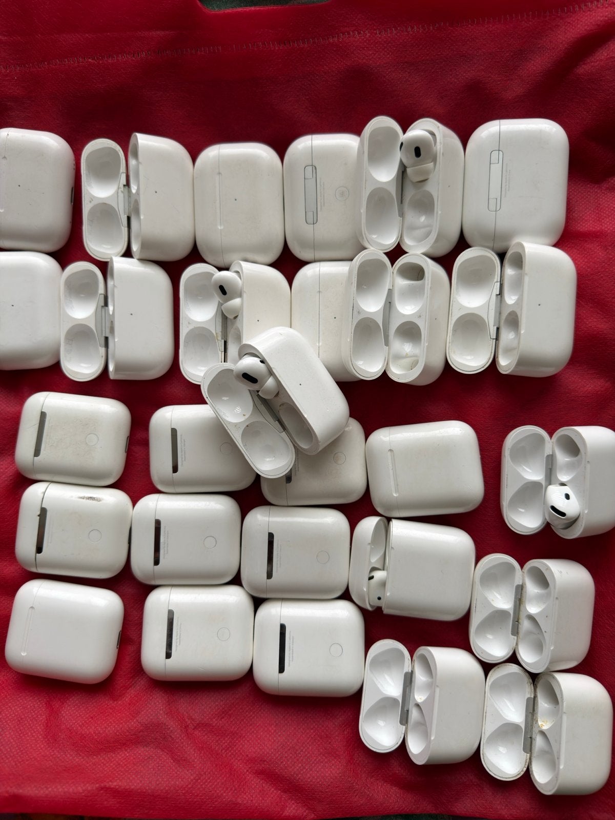Apple AirPods Pro Oplaadcases - Diverse modellen, Telecommunicatie, Mobiele telefoons | Oordopjes, Ophalen of Verzenden, Gebruikt