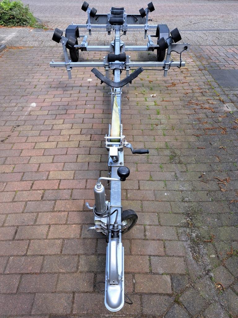 Knott boottrailer 5m - verstelbaar, demontabele verlichting, Watersport en Boten, Accessoires en Onderhoud, Ophalen, Gebruikt