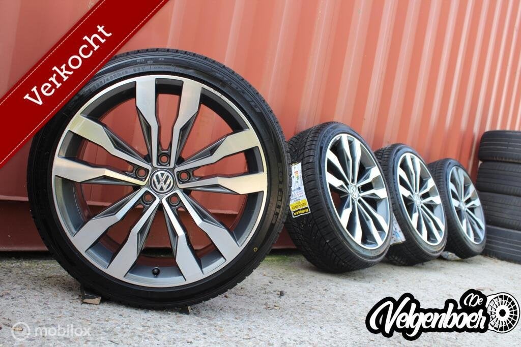 Volkswagen T-Roc Suzuka velgen + Nieuwe All season banden!, Auto-onderdelen, Banden en Velgen, 19 inch, Gebruikt, Banden en Velgen