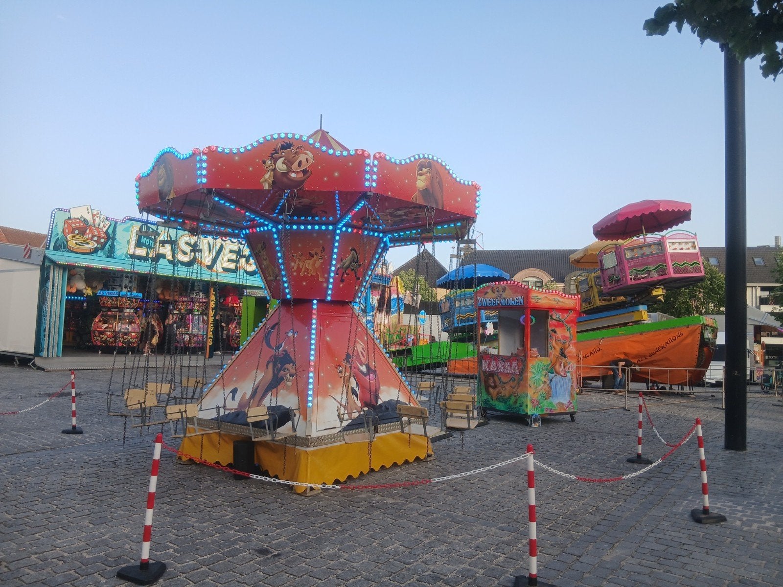 Mini zweefmolen te huur attractie evenement braderie feest, Ophalen