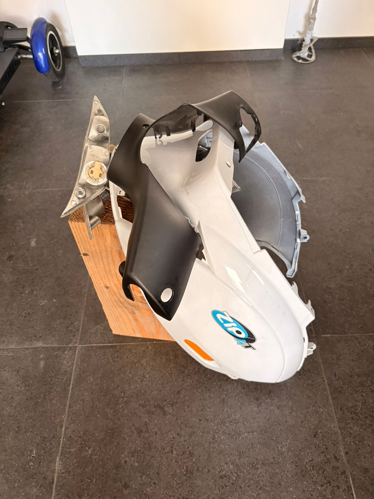 Piaggio zip onderdelen- achterkap-stuurkap-knipperlichten, Ophalen, Gebruikt, Overige typen, Piaggio