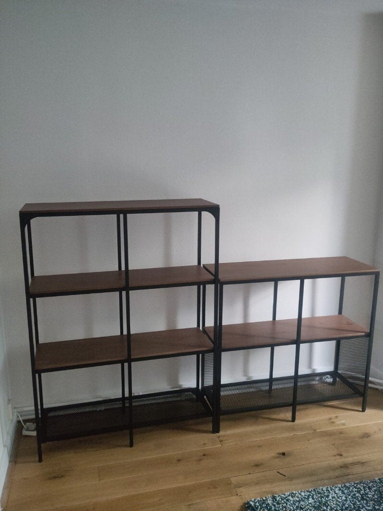 2 kasten - klein (100x95) en groot (100x136), Ophalen, Gebruikt