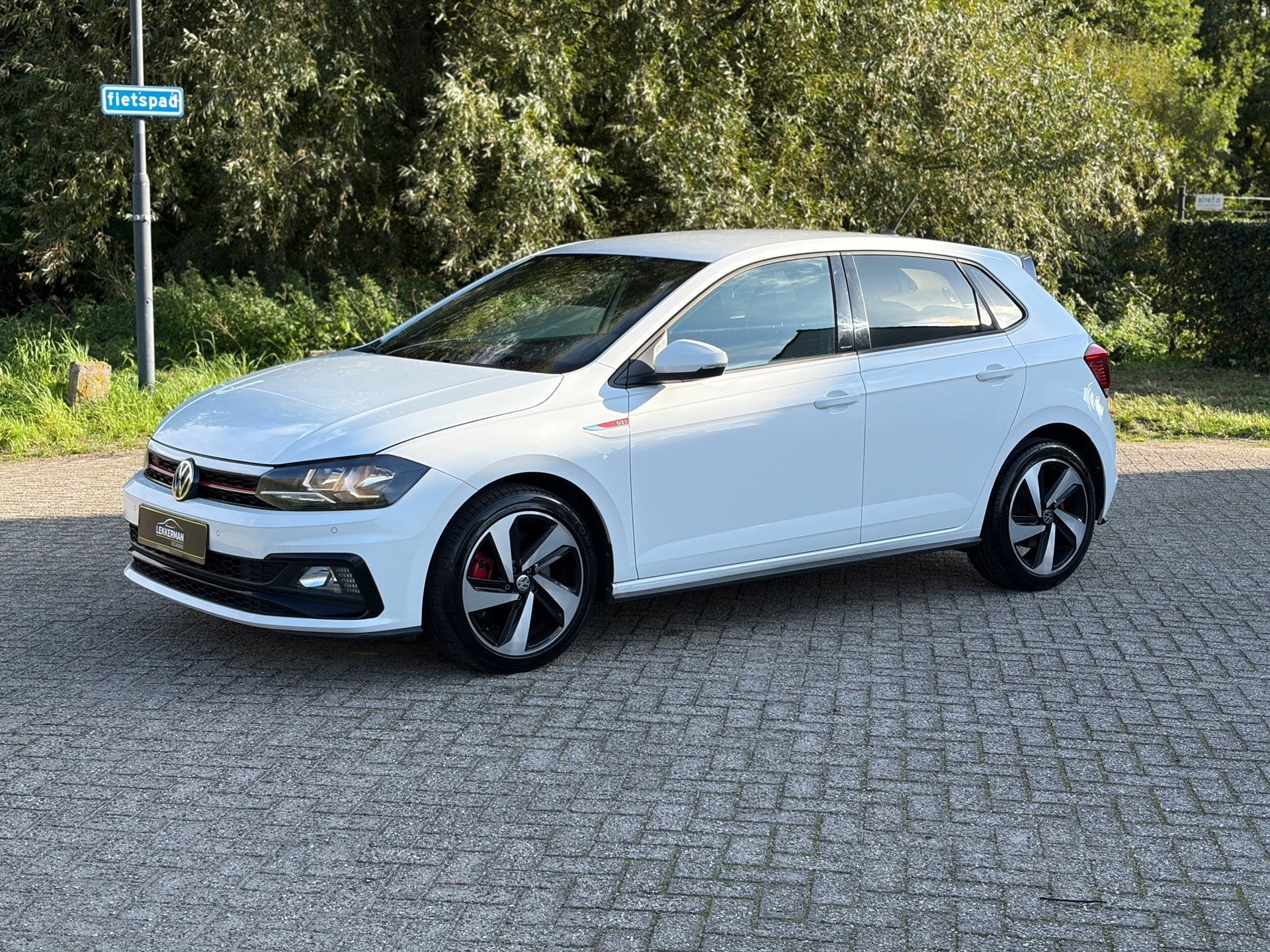 Volkswagen Polo 2.0 TSI GTI DSG I PDC I CARPLAY I NAVI I STO, Gebruikt, 1984 cc, Wit, Origineel Nederlands