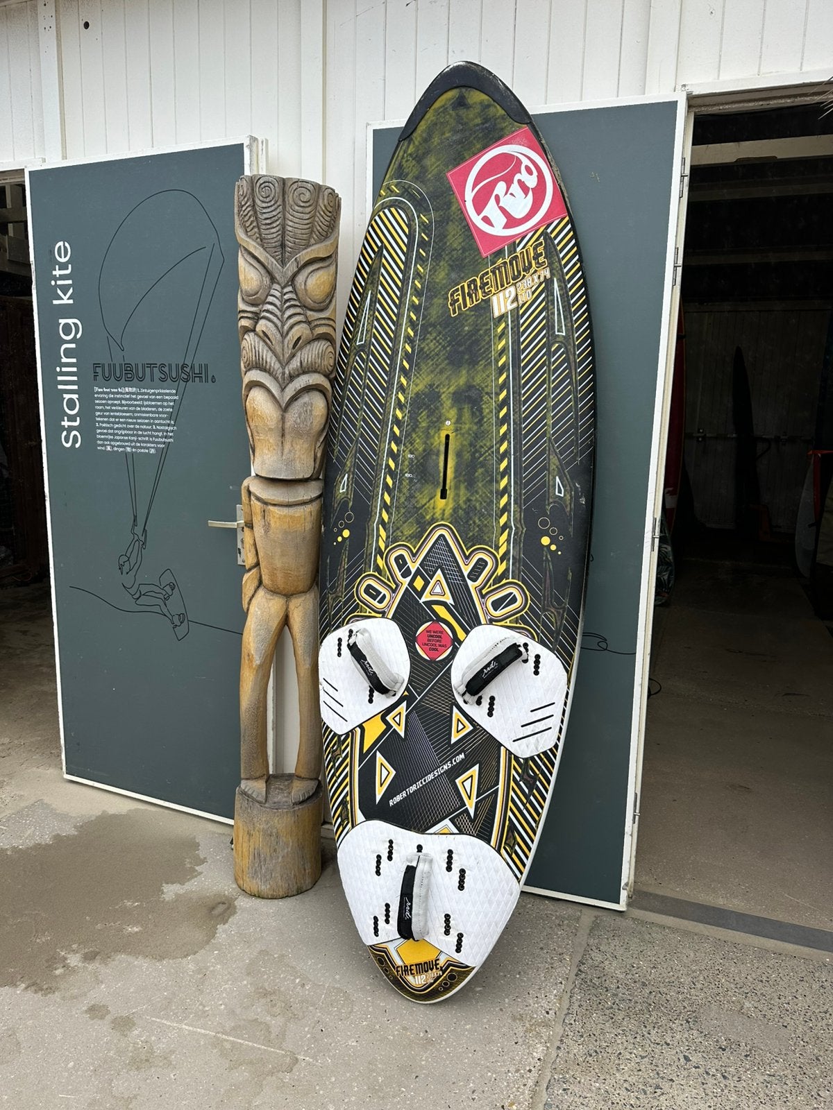 Rrd firemove 112 ltd 238 bij 74 carbon versie, lekker board, Watersport en Boten, Ophalen, Zo goed als nieuw, Plank