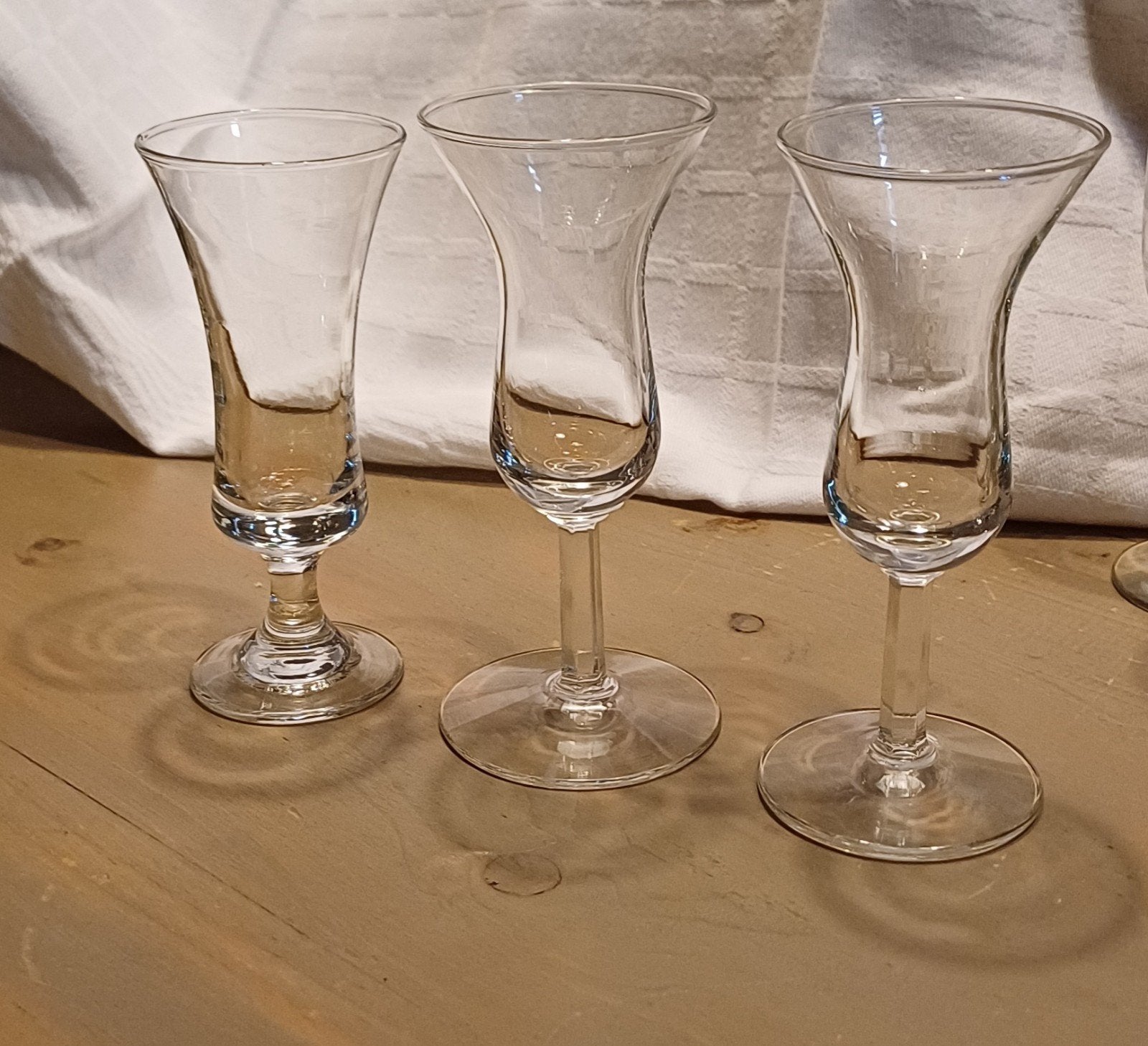 Set van 3 elegante borrelglaasjes op voet, Ophalen