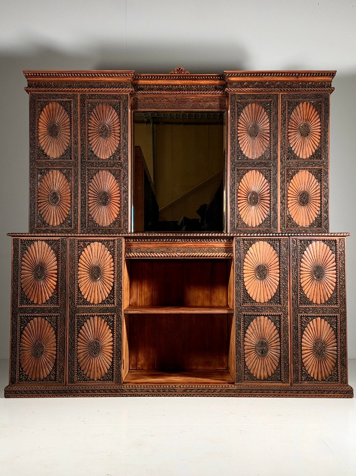 Anglo Indian kast 20e eeuw teak, Ophalen of Verzenden