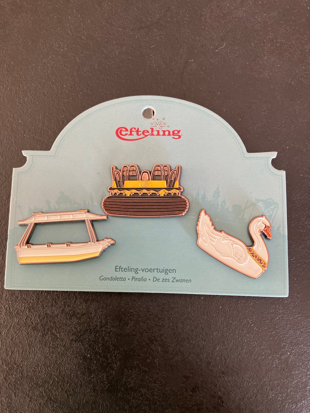Efteling voertuigen pins: Gondel, Piraña, Zes Zwanen, Ophalen of Verzenden, Nieuw, Button of Speldje