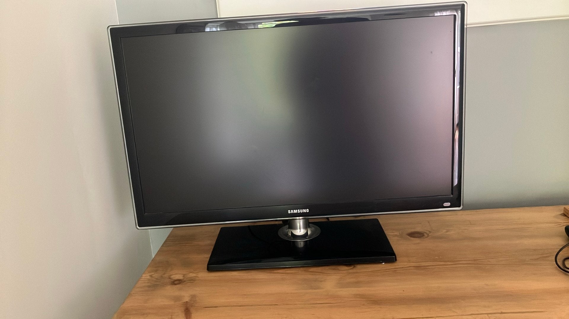 Samsung UE27D5000NW LED TV - 27 inch Full HD, Ophalen, 50 Hz, Samsung, Gebruikt