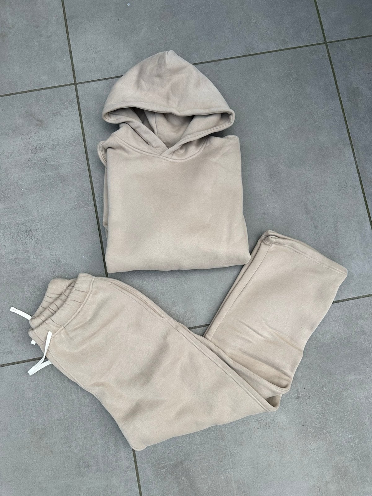 Comfortabel Heren Trainingspak - Maat M - Beige, Ophalen of Verzenden, Nieuw, Maat 38/40 (M), Beige