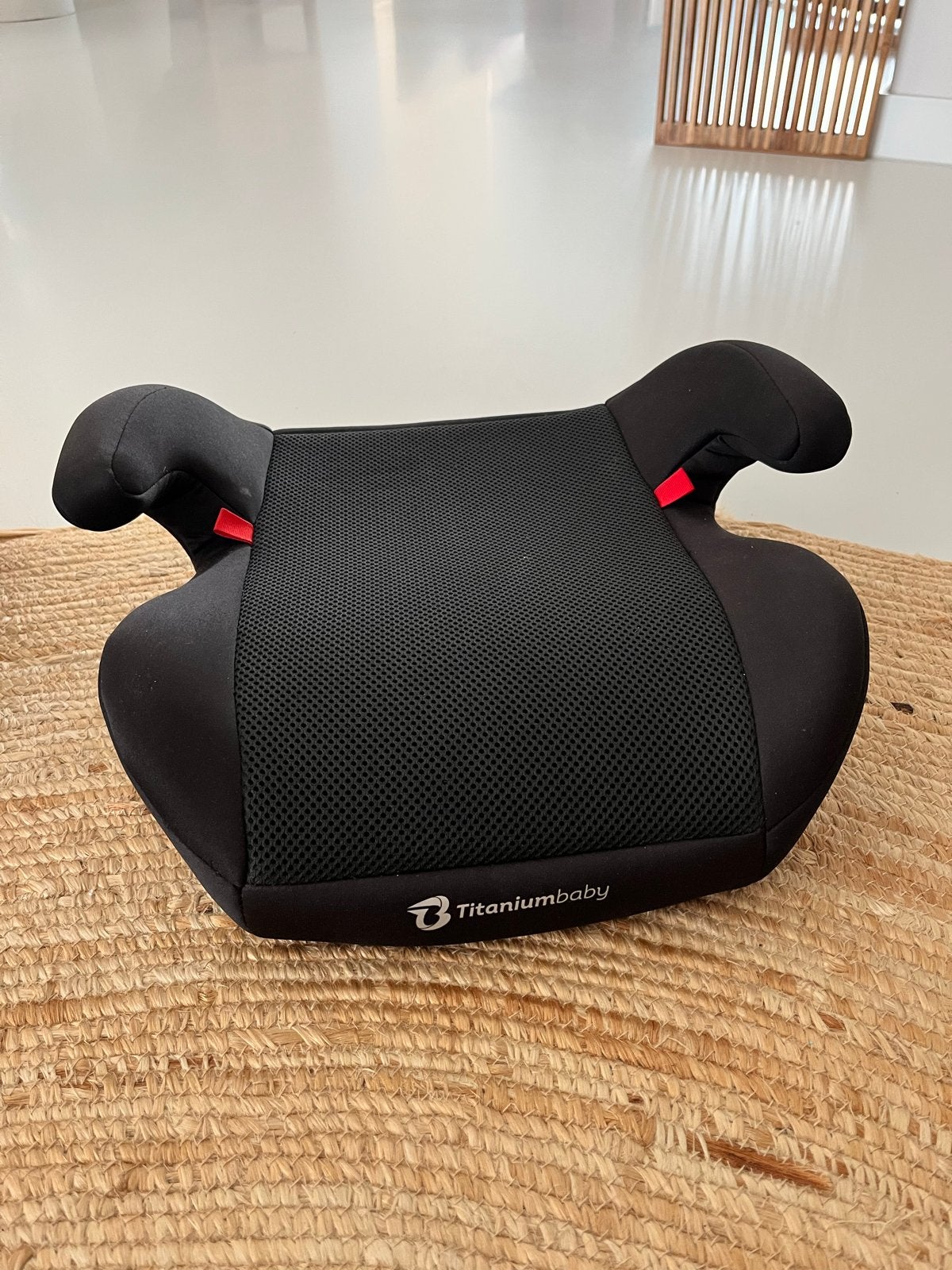 Titaniumbaby zitverhoger met Isofix - (22-36 kg), Gebruikt, 22 t/m 36 kg, Isofix, Ophalen