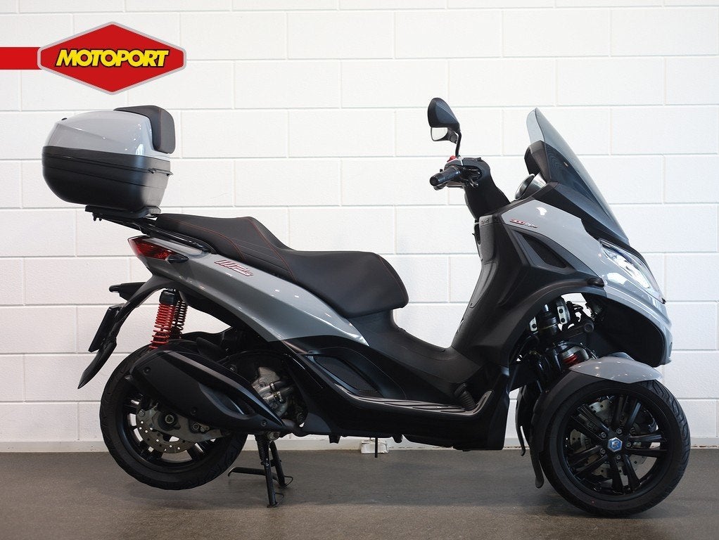 Piaggio MP 3 300 HPE (bj 2021), Piaggio & C .s.p.a., Viale Rinaldo Piaggio 25
56025  Pontedera, IT, Bedrijf, Verkoop@piaggio.nl