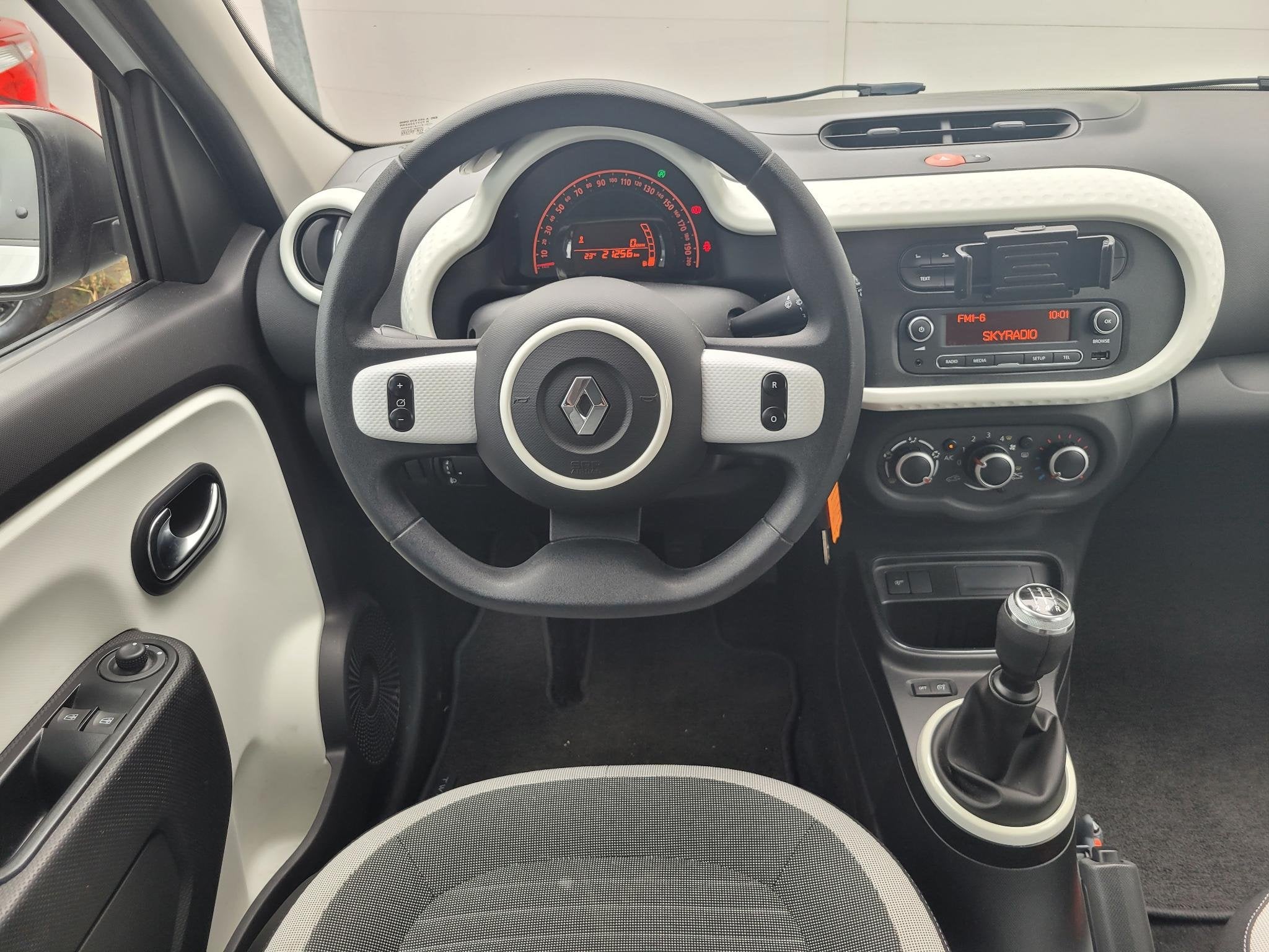 Renault Twingo 1.0 SCe Collection 100% Dealer Onderhouden |, Auto's, Renault, Elektrische ramen, Gebruikt, Met garantie (alle)