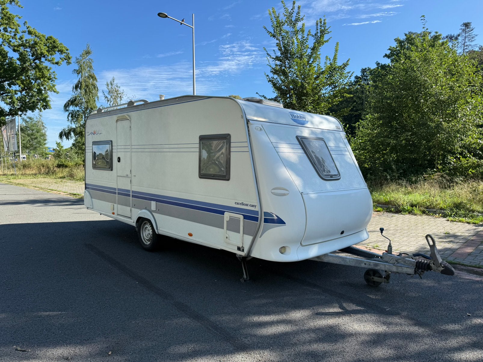 Hobby 495 UFE | Bovag 2025 | Mover | Voortent, Caravans en Kamperen, Rondzit, Hobby, Koelkast, Bedrijf