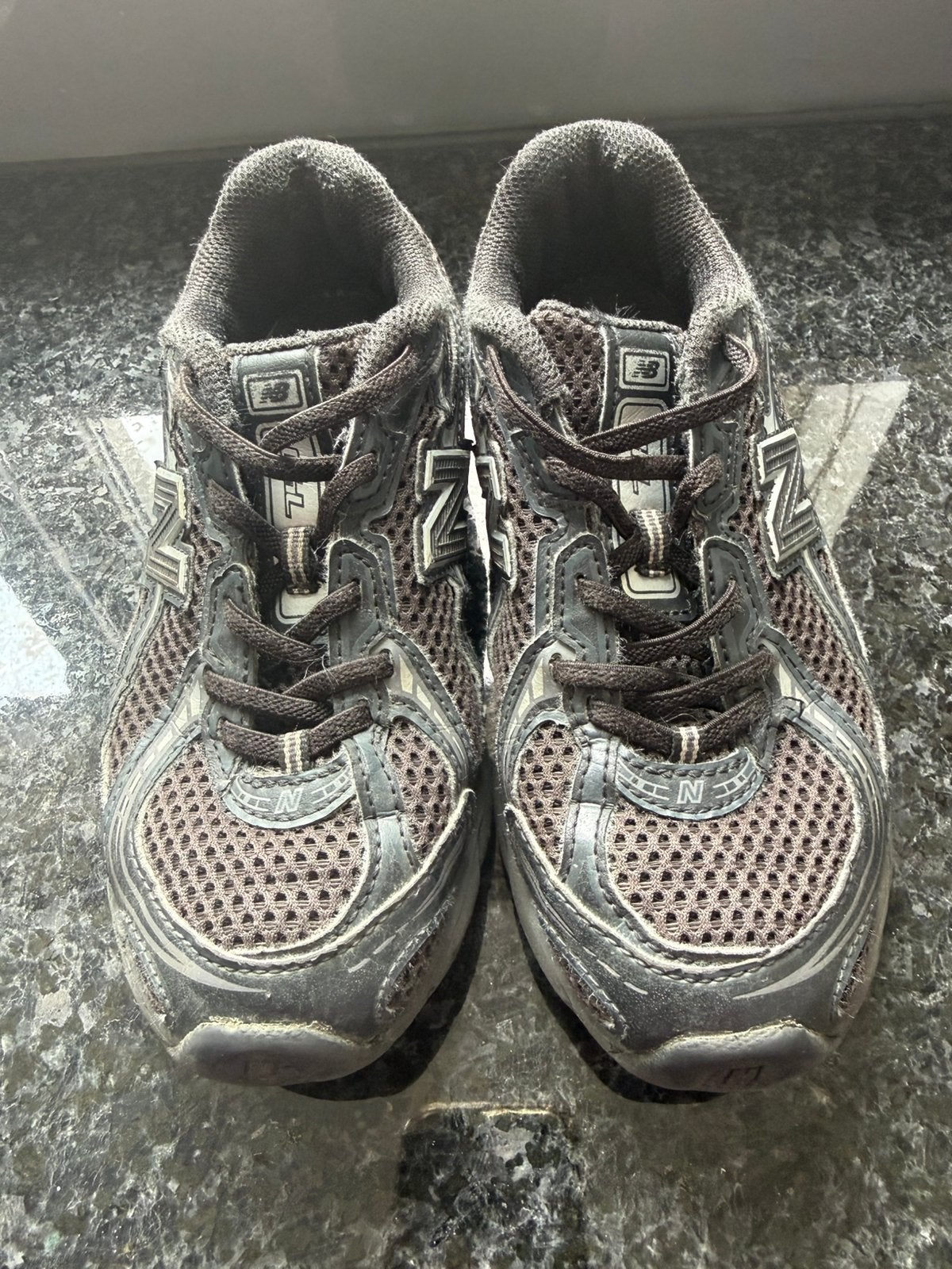 New balance zwart maat 33, Ophalen of Verzenden, Gebruikt, Jongen of Meisje, Schoenen