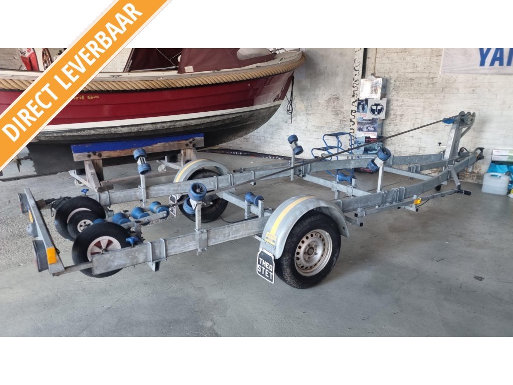 Geremde boottrailer laadvermogen 1160kg, bootlengte tot 630, Nieuw