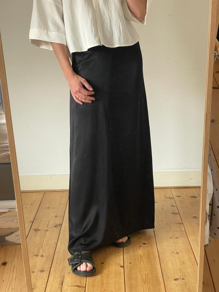 Graumann satin maxi rok maat xs, Zwart, Ophalen of Verzenden, Zo goed als nieuw, Maat 34 (XS) of kleiner