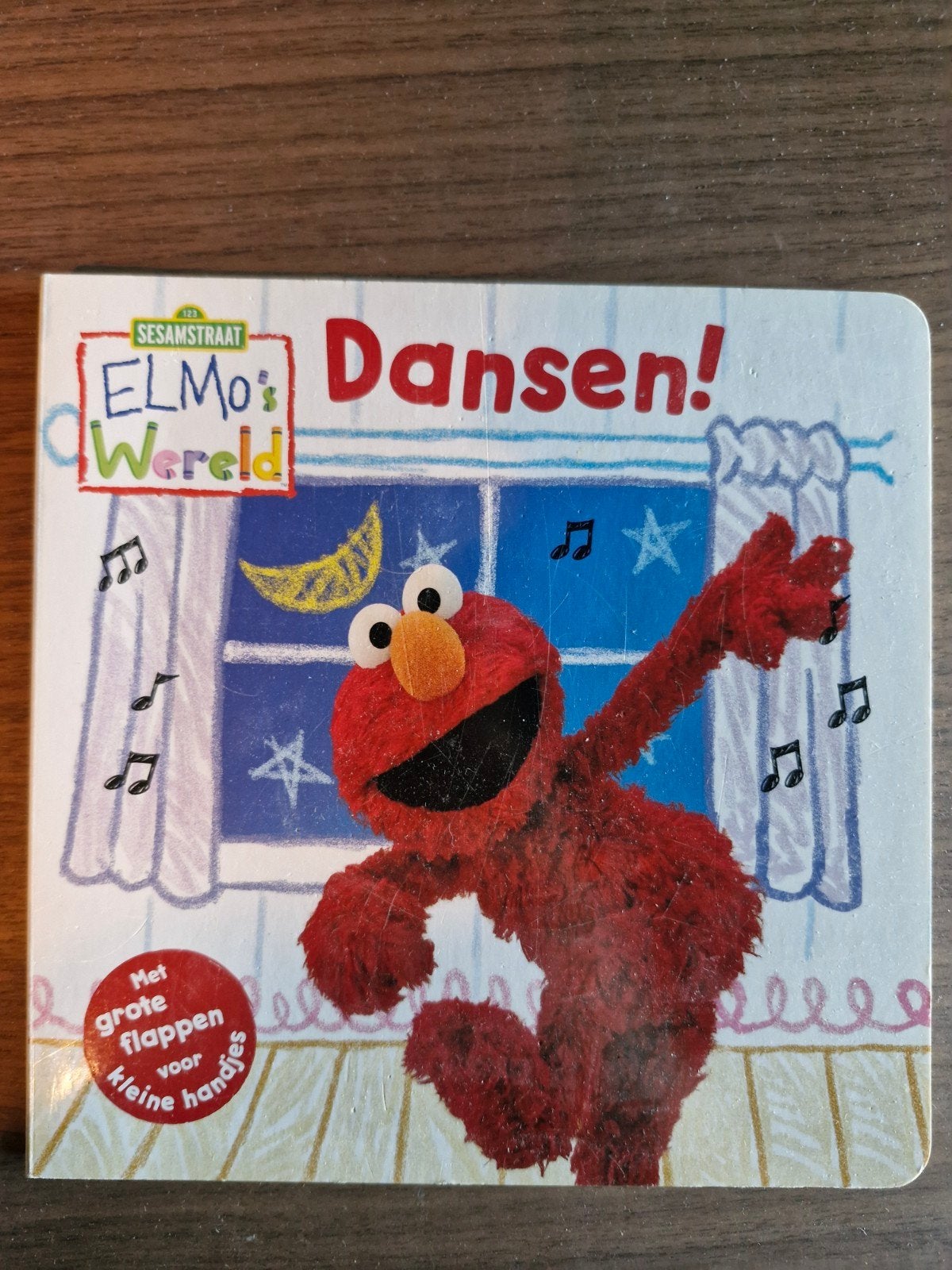 Elmo's Wereld: Dansen! - Flappenboek voor kleine handjes, Boeken, Sesame Workshop, Ophalen of Verzenden, Uitklap-, Voel- of Ontdekboek