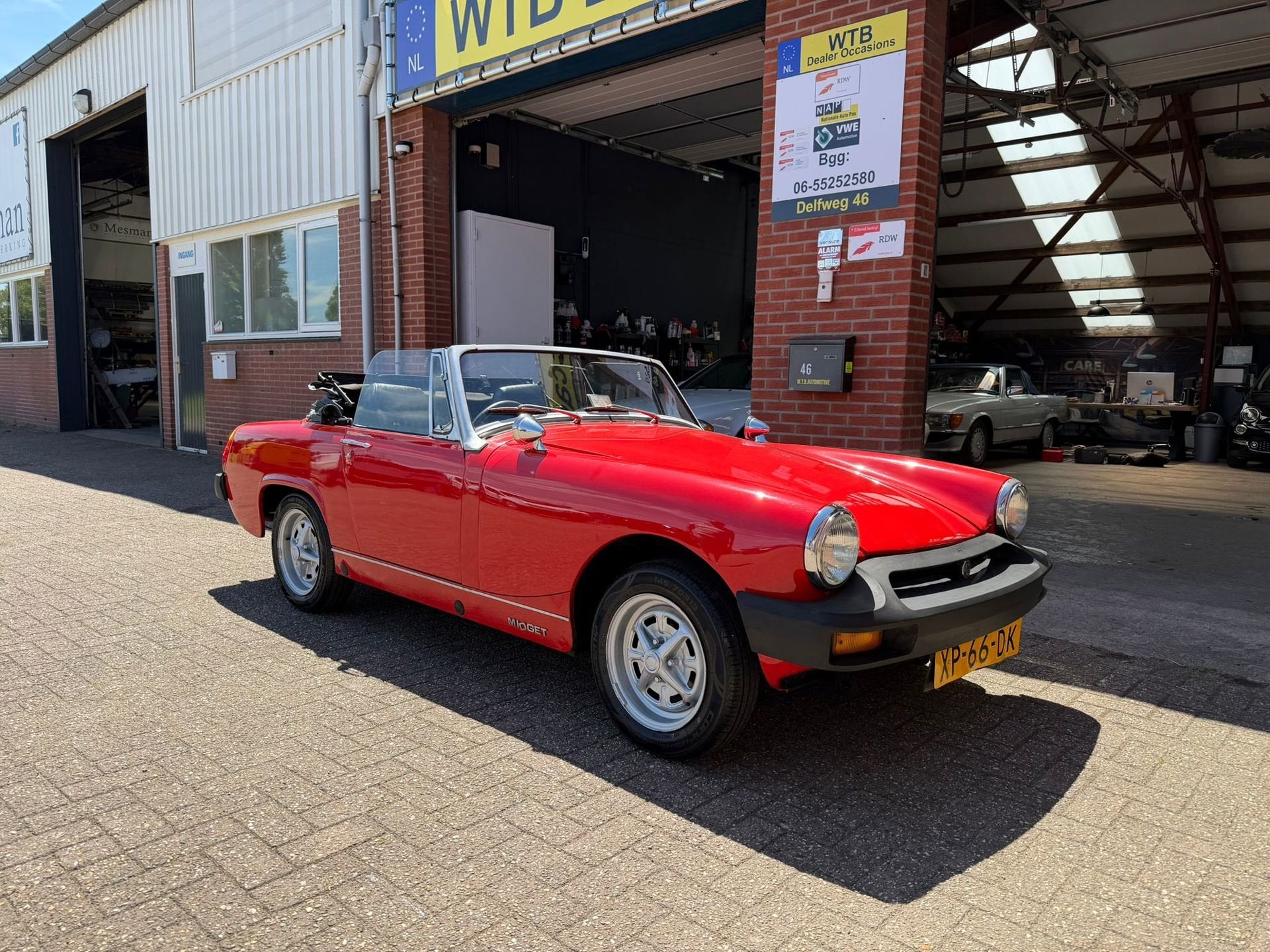 MG B type Midget, Cabrio, oldtimer, gerestaureerde auto in g, foto 12