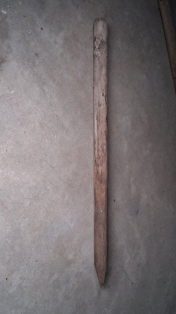 houten palen voor afrastering