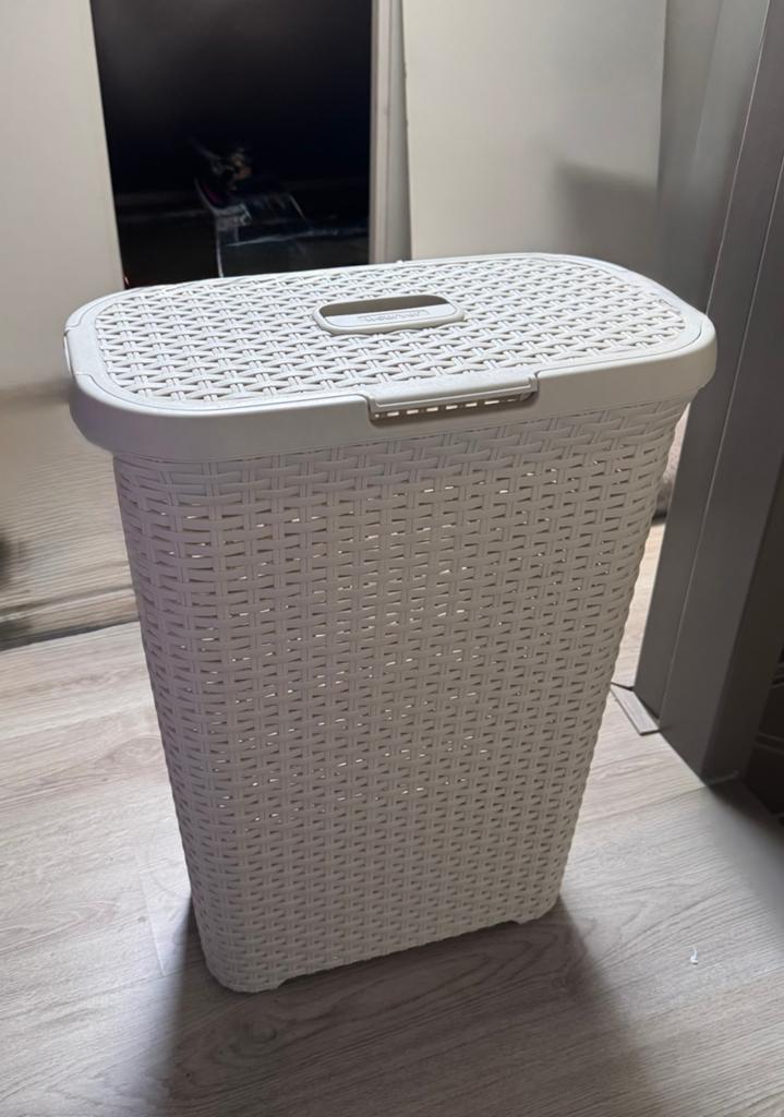 Curver wasmand, Ophalen, Zo goed als nieuw, Wit