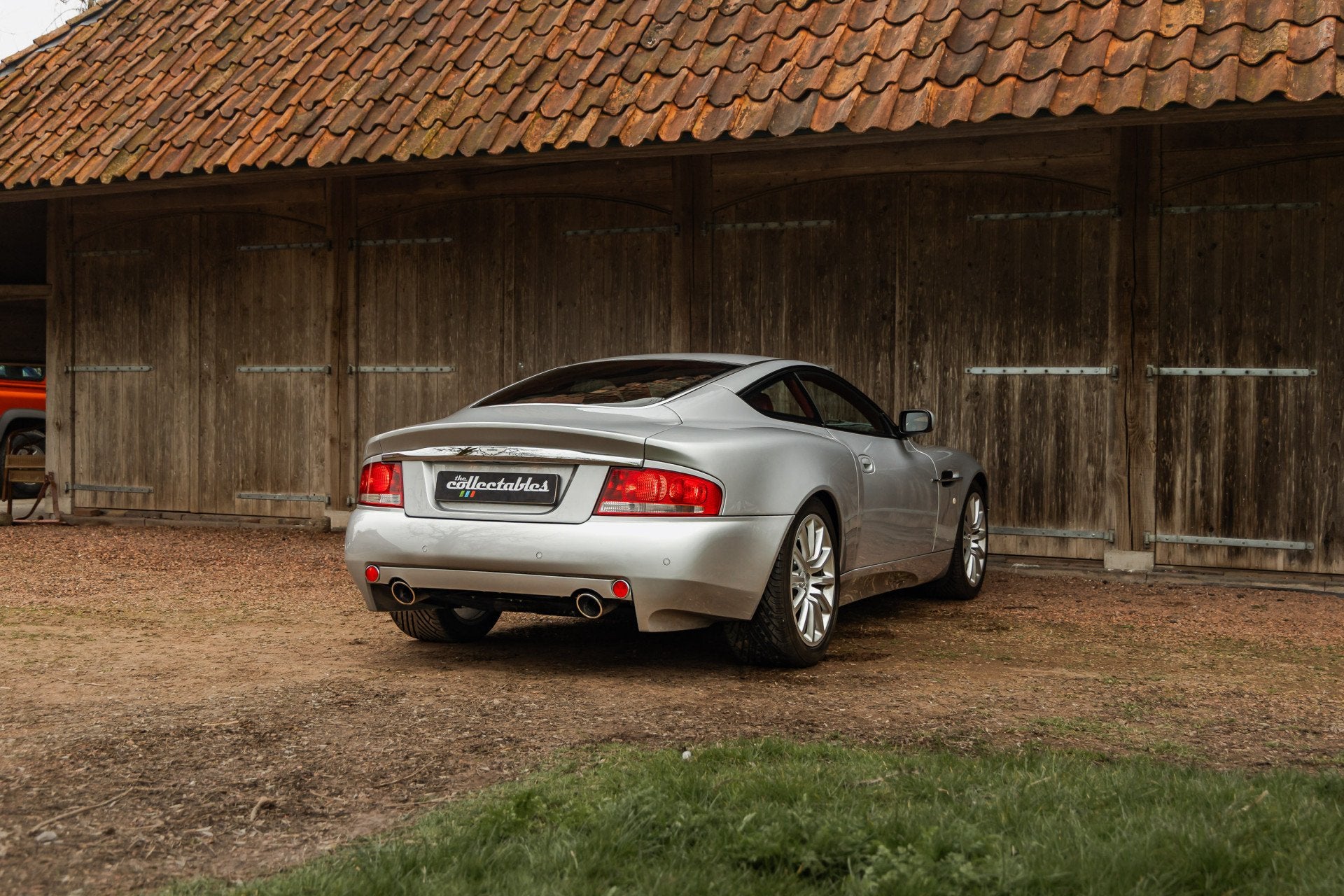 Aston Martin V12 Vanquish 5.9, slechts 3.696km (bj 2003), Auto's, Aston Martin, Automaat, Achterwielaandrijving, 5935 cc, 12 cilinders