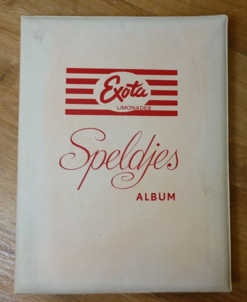 speldjesalbum EXOTA vol met speldjes   (veel sport)    (01), Verzamelen, Speldjes, Pins en Buttons, Ophalen of Verzenden, Gebruikt