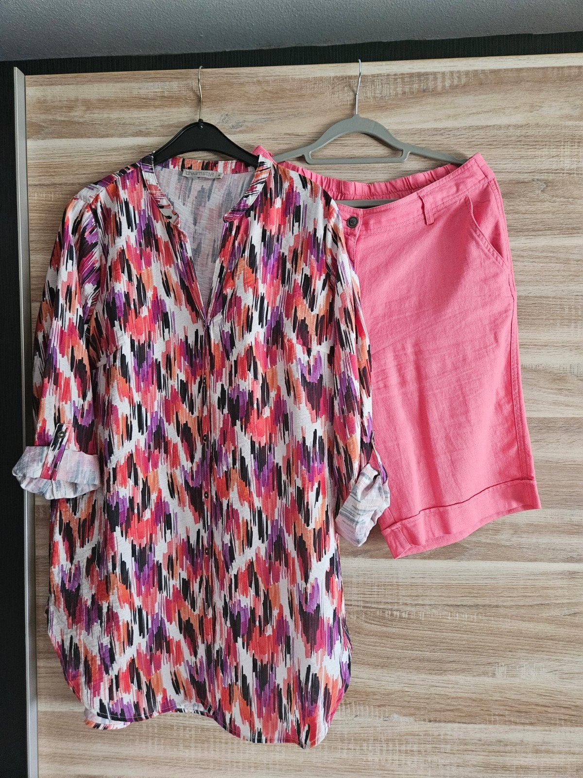 zomer setje korte broek plus blouse maat m, Dreamstar, Ophalen of Verzenden, Zo goed als nieuw