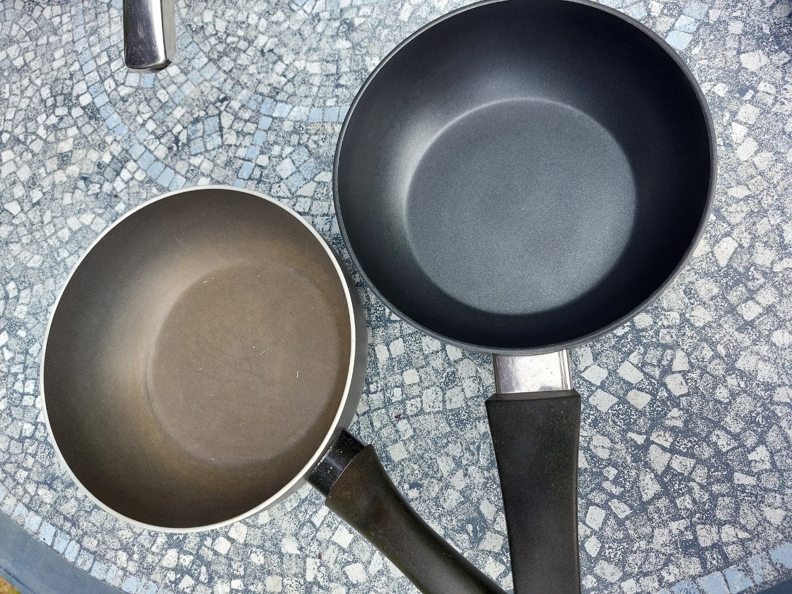 Set van 2 pannen: HEMA koekenpannetjes, Overige materialen, Gebruikt, Pannenset, Ophalen of Verzenden