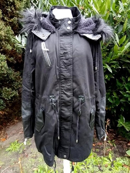Forever 21 zwarte nieuwe Parka jas maat L, Kleding | Dames, Maat 38/40 (M), Verzenden, Zwart, Nieuw