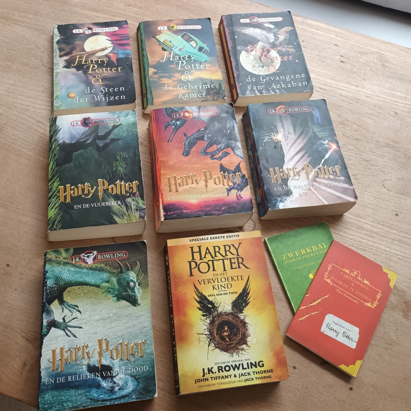 Complete Harry Potter serie + extra boeken, Boeken, Ophalen of Verzenden, Gelezen, J.K. Rowling