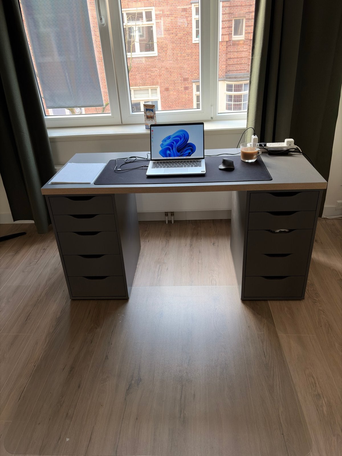 IKEA LAGKAPTEN / ALEX Bureau - Zo goed als nieuw, Ophalen, Met lades, Spaanplaat of MDF, Zo goed als nieuw